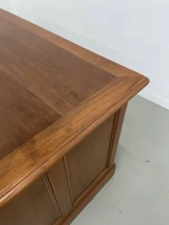 Comptoir ou bureau en noyer années 50