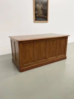 Comptoir ou bureau en noyer années 50