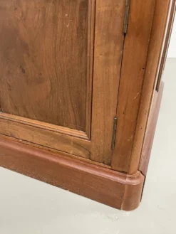 Comptoir ou bureau en noyer années 50