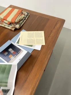 Comptoir ou bureau en noyer années 50