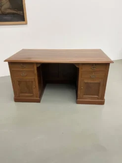 Comptoir ou bureau en noyer années 50