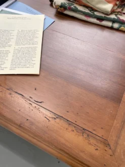 Comptoir ou bureau en noyer années 50