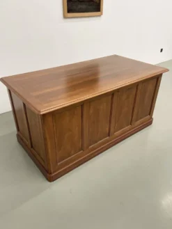 Comptoir ou bureau en noyer années 50