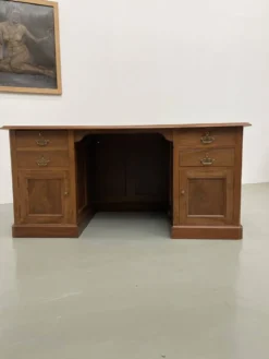 Comptoir ou bureau en noyer années 50