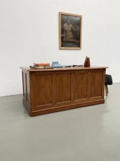 Comptoir ou bureau en noyer années 50