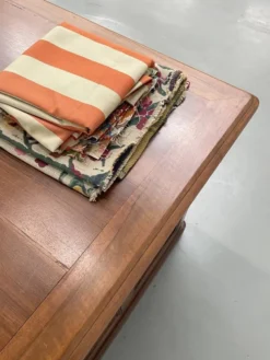 Comptoir ou bureau en noyer années 50