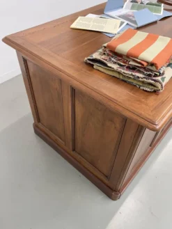 Comptoir ou bureau en noyer années 50