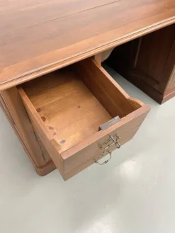 Comptoir ou bureau en noyer années 50