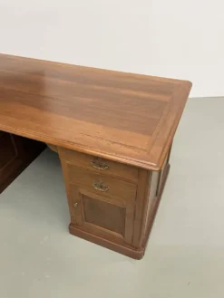 Comptoir ou bureau en noyer années 50
