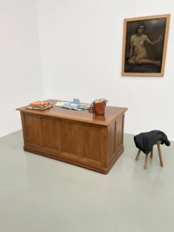 Comptoir ou bureau en noyer années 50