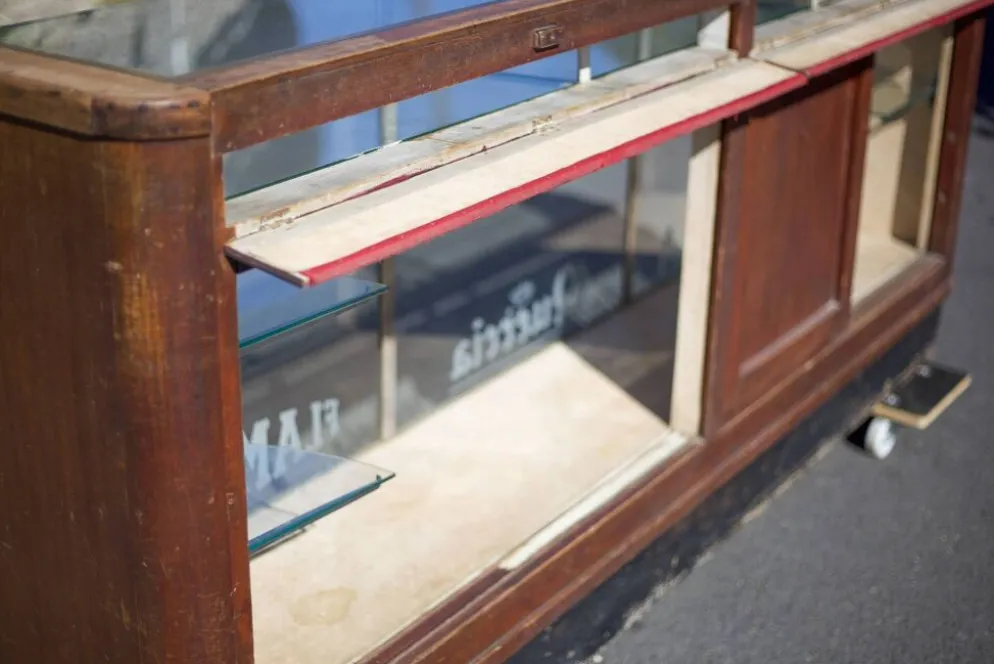 Comptoir vitrine de magasin, comptoir vitrine art déco, vitrine pour collection, déco intérieur
