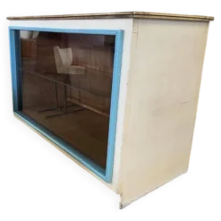 Comptoir/vitrine de magasin vintage en bois : projet de design