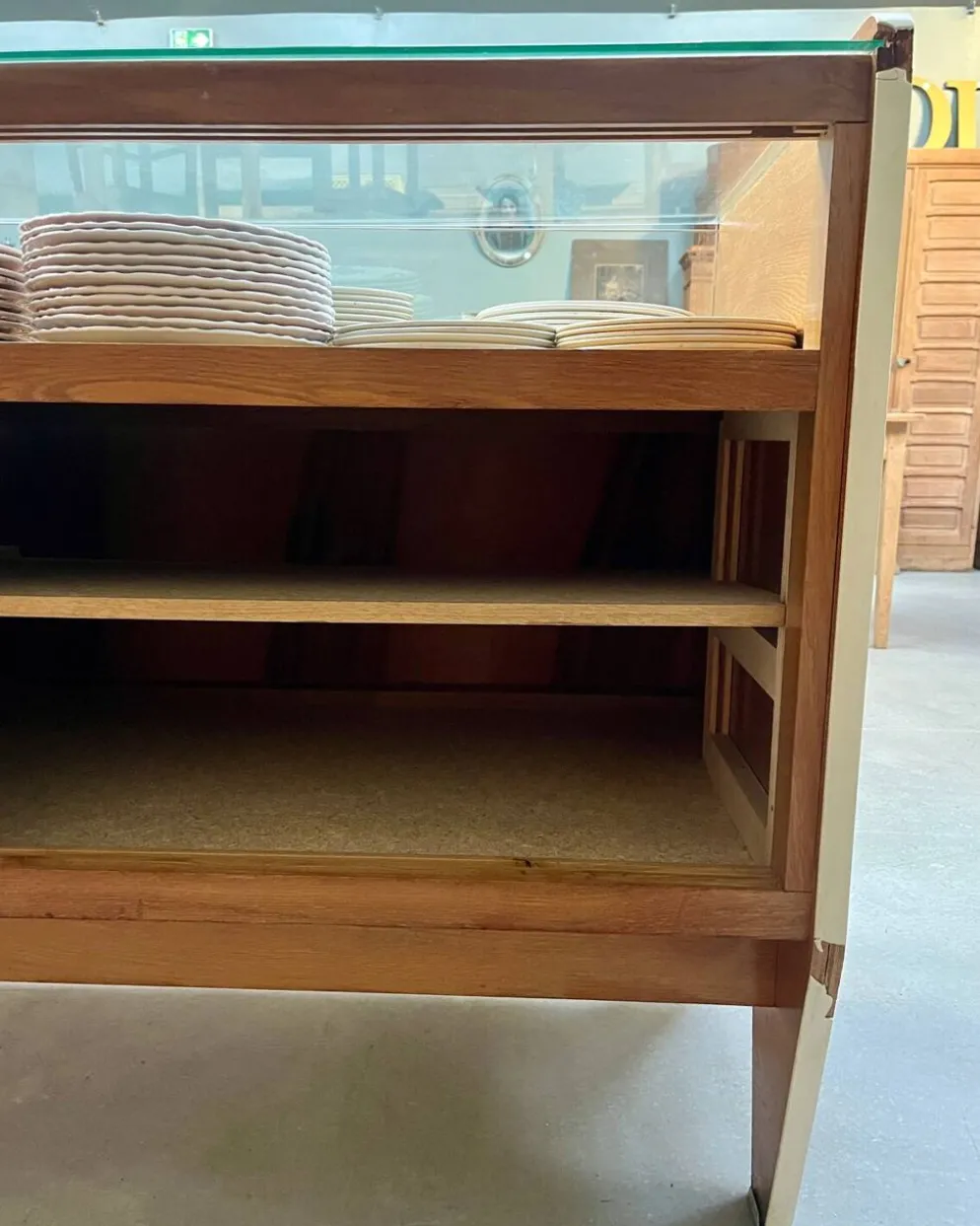 Comptoir, vitrine Siegel Paris, années 50, rénové