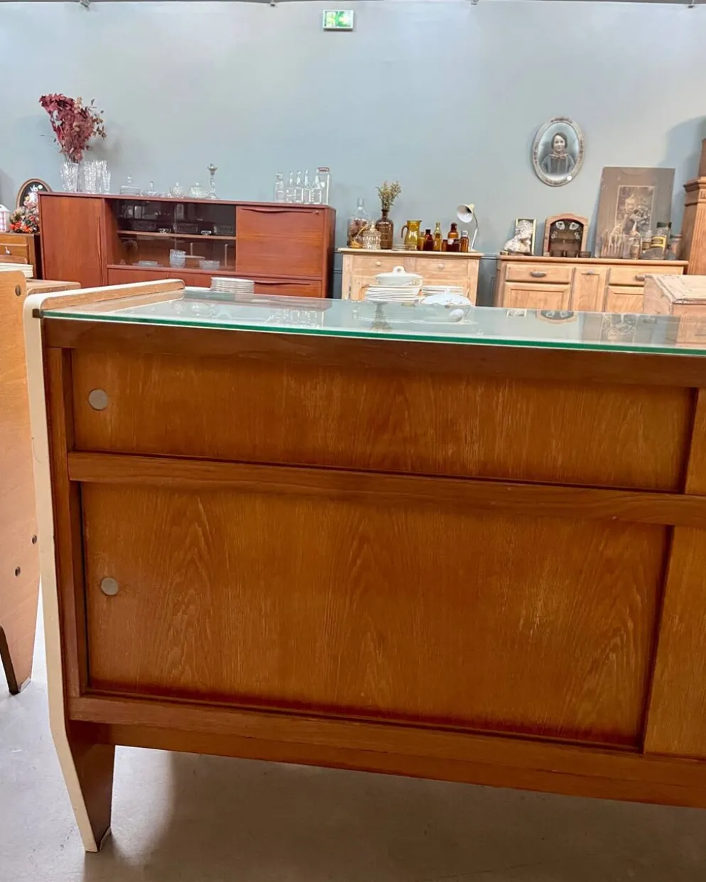 Comptoir, vitrine Siegel Paris, années 50, rénové