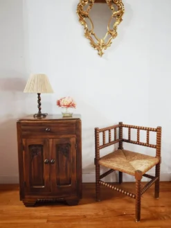 Confiturier en noyer – meuble de rangement ancien 1930-40