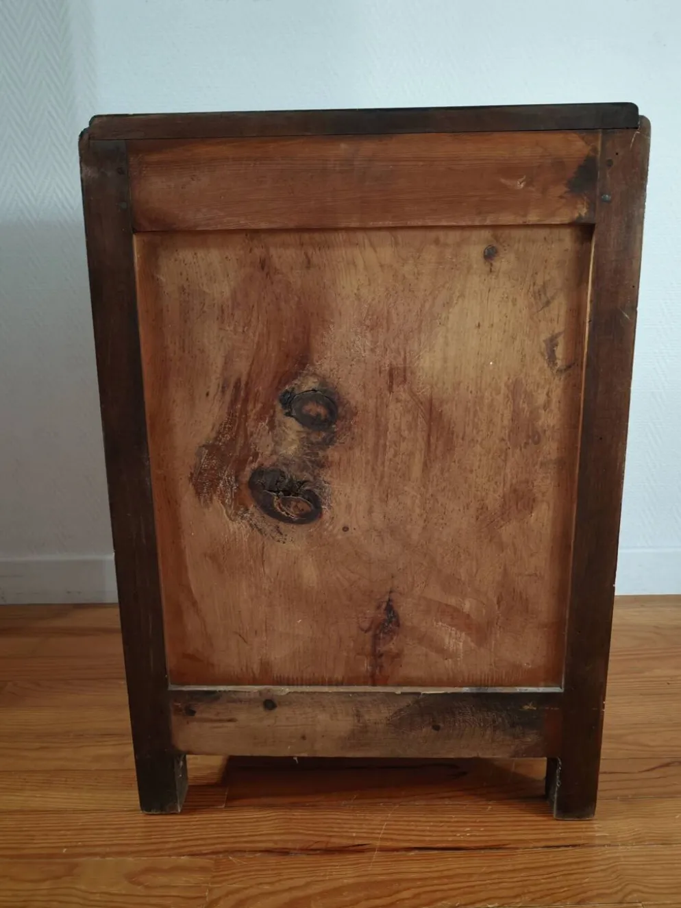 Confiturier en noyer – meuble de rangement ancien 1930-40