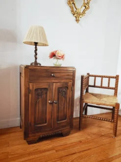 Confiturier en noyer – meuble de rangement ancien 1930-40