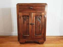 Confiturier en noyer – meuble de rangement ancien 1930-40