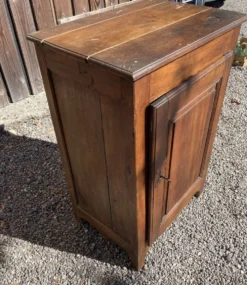 Confiturier ou petit buffet 1 porte bois massif
