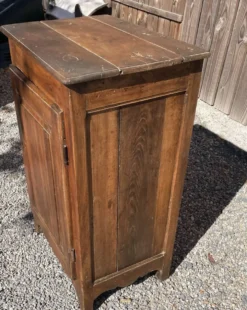 Confiturier ou petit buffet 1 porte bois massif