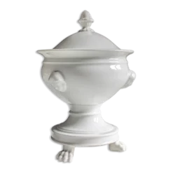 Confiturier à porcelaine blanche à pâtes de lions et mascarons.XIX e