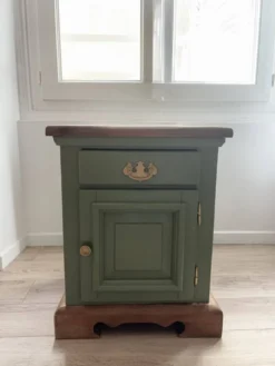 Confiturier/Table de chevet