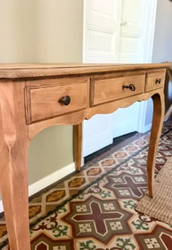 Console ancienne