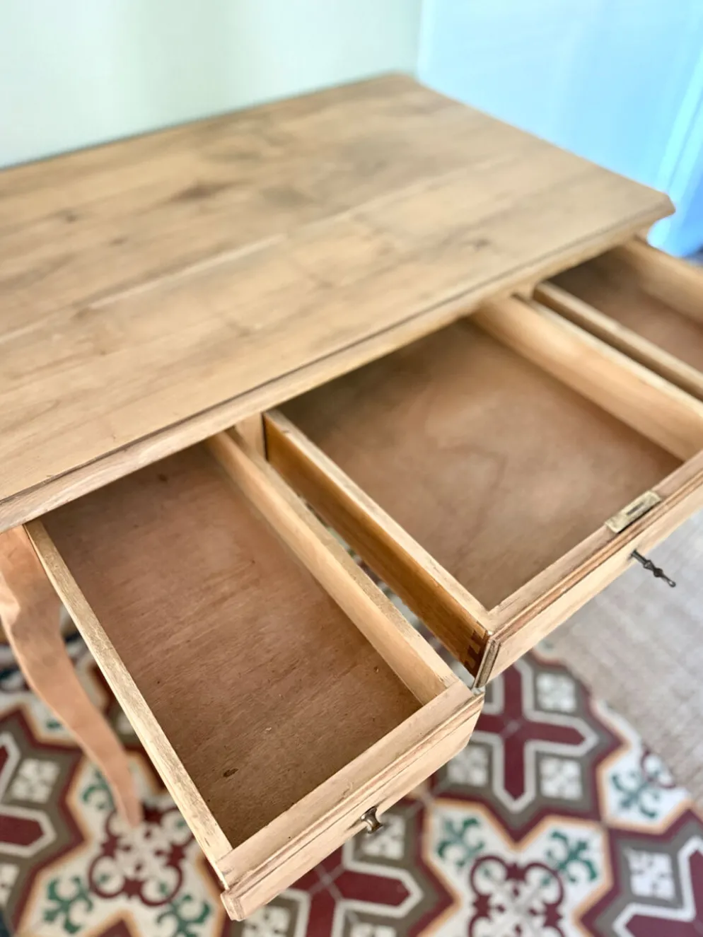 Console ancienne