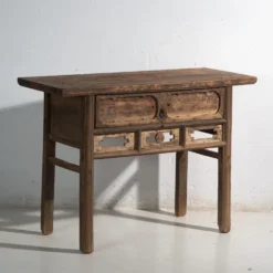 Console ancienne chinoise à entrelacs géométriques – Chine, vers 1900