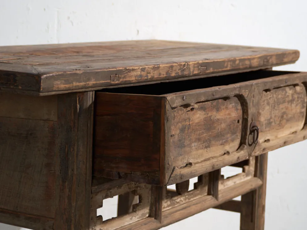 Console ancienne chinoise à entrelacs géométriques – Chine, vers 1900