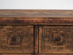 Console ancienne chinoise à tiroirs sculptés – Chine, vers 1900
