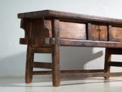 Console ancienne en bois d’orme – Chine, vers 1900