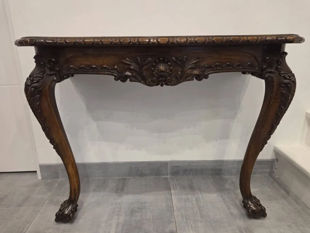 Console anglaise type Chippendale en acajou massif