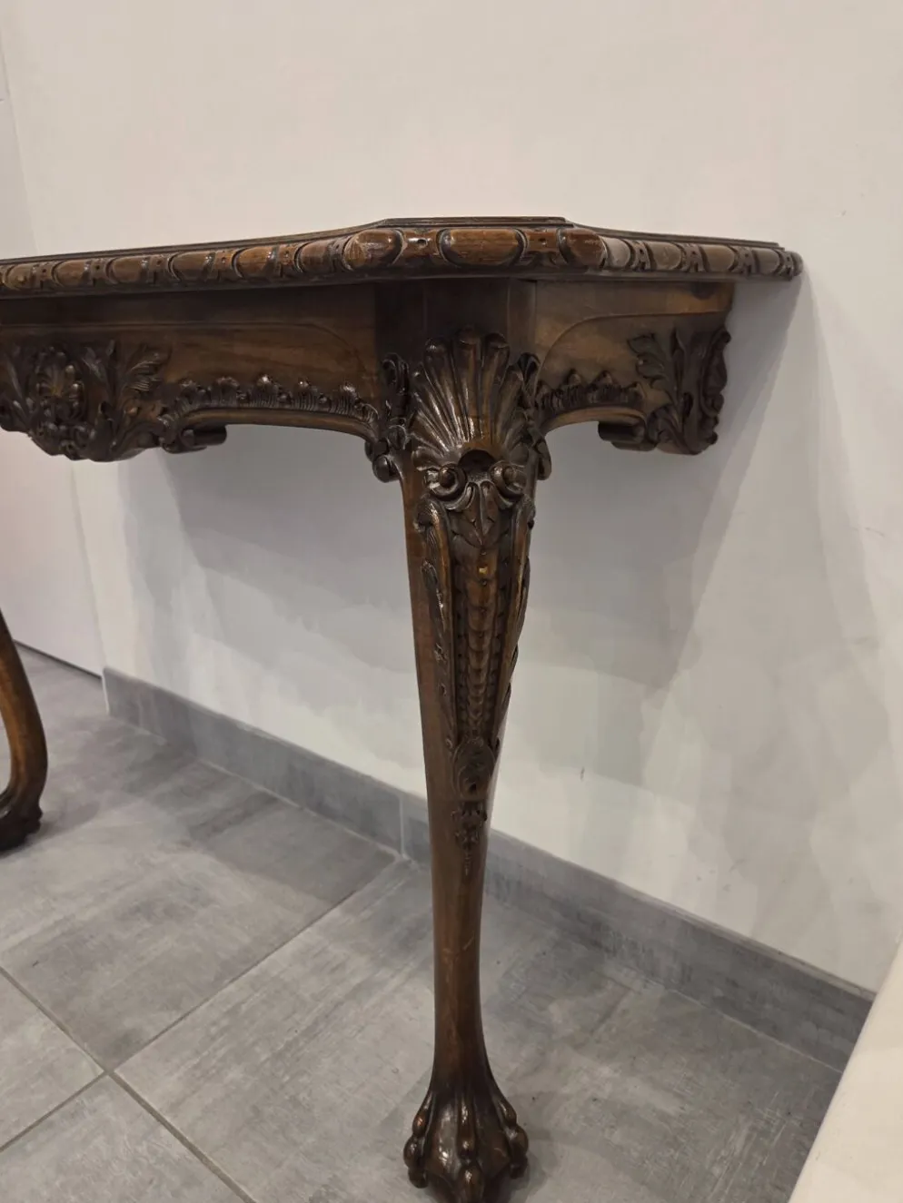 Console anglaise type Chippendale en acajou massif