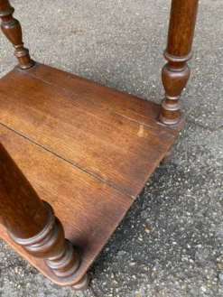 Console coiffeuse travailleuse en chêne massif des années 20