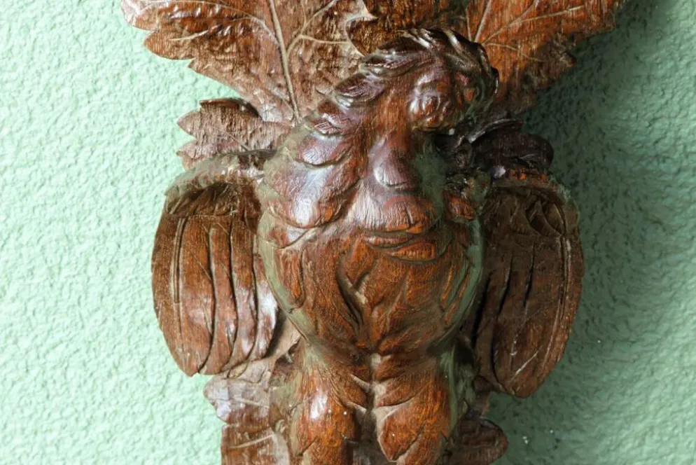 Console d'applique sculptée, forêt noire, 19ème siècle