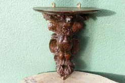 Console d'applique sculptée, forêt noire, 19ème siècle