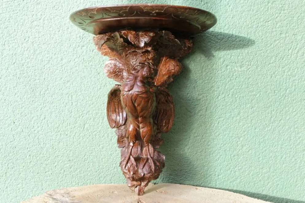 Console d'applique sculptée, forêt noire, 19ème siècle