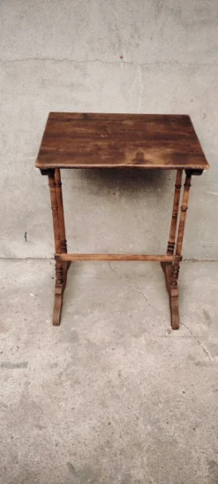 Console, desserte, bout de canapé ou chevet