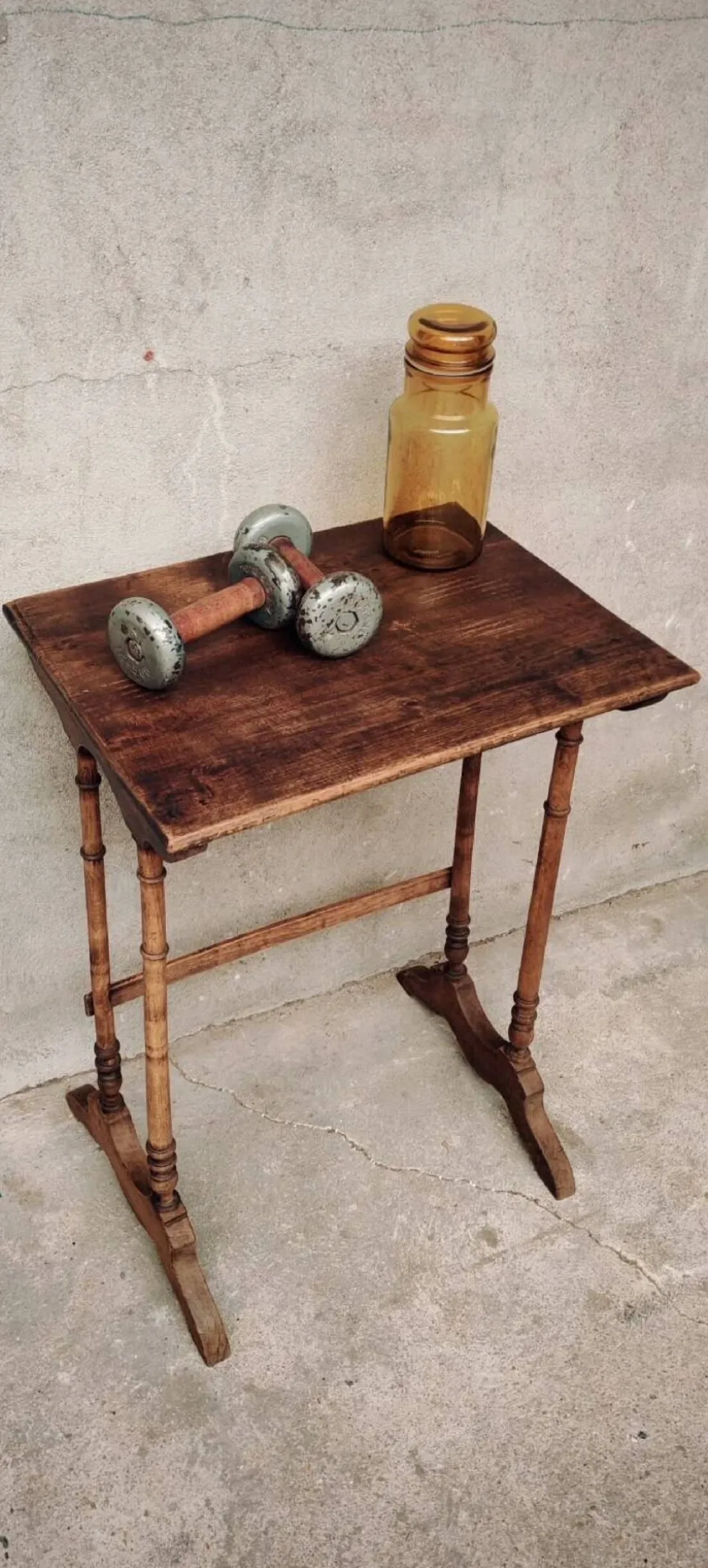 Console, desserte, bout de canapé ou chevet