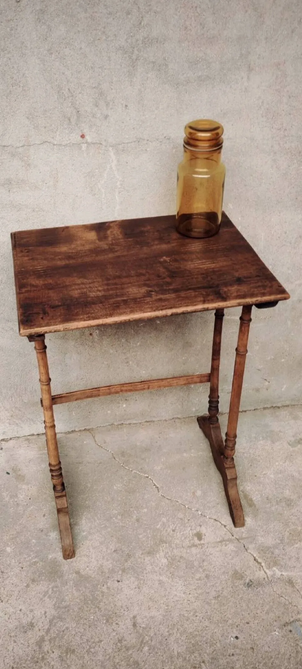 Console, desserte, bout de canapé ou chevet