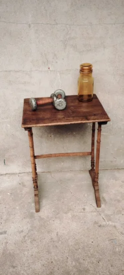 Console, desserte, bout de canapé ou chevet