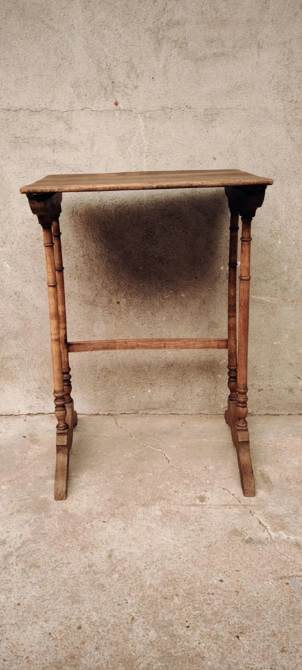 Console, desserte, bout de canapé ou chevet