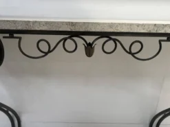 Console de style Art Déco en fer forgé martelé XX siècle
