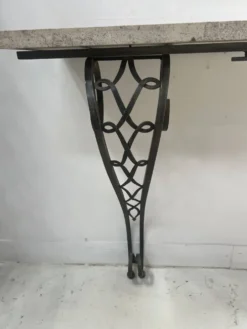 Console de style Art Déco en fer forgé martelé XX siècle