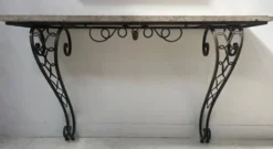Console de style Art Déco en fer forgé martelé XX siècle