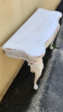 Console de style Gustavien patinée