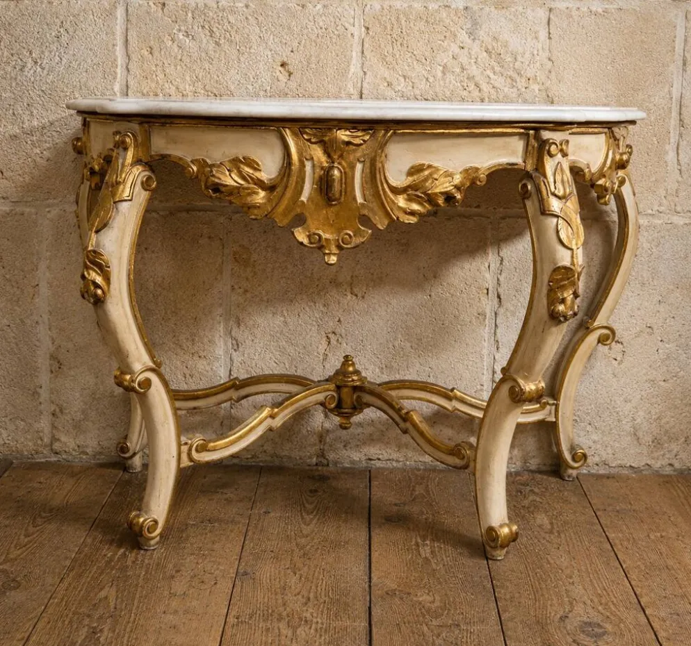 Console de style Louis XV – Bois laqué crème et doré – Dessus de marbre