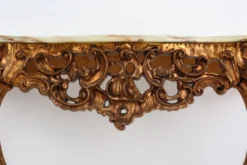 Console de style Louis XV du 20ème siècle avec plateau en marbre, France, années 1970.