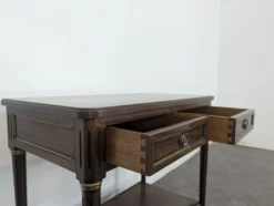 Console de style Louis XVI